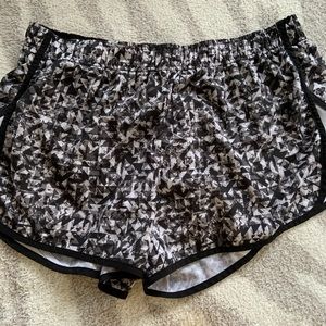 Good condition women’s athletic shorts